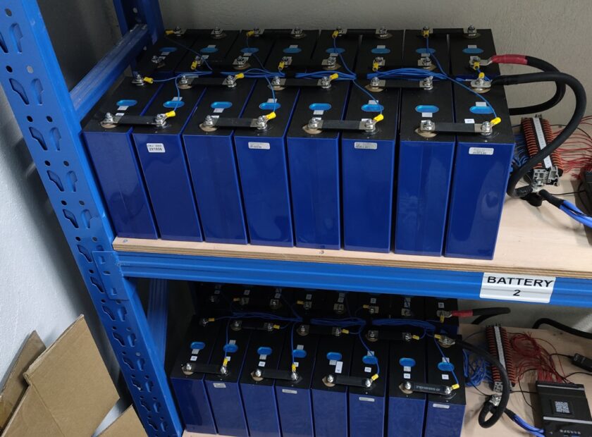 Αυτόνομο τριφασικό Φωτοβολταϊκό σύστημα Αθήνα