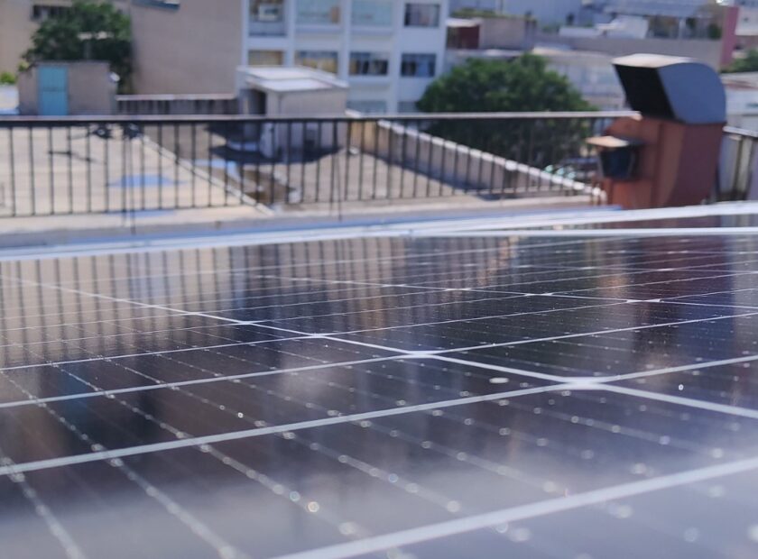 Αυτόνομο τριφασικό Φωτοβολταϊκό σύστημα Αθήνα