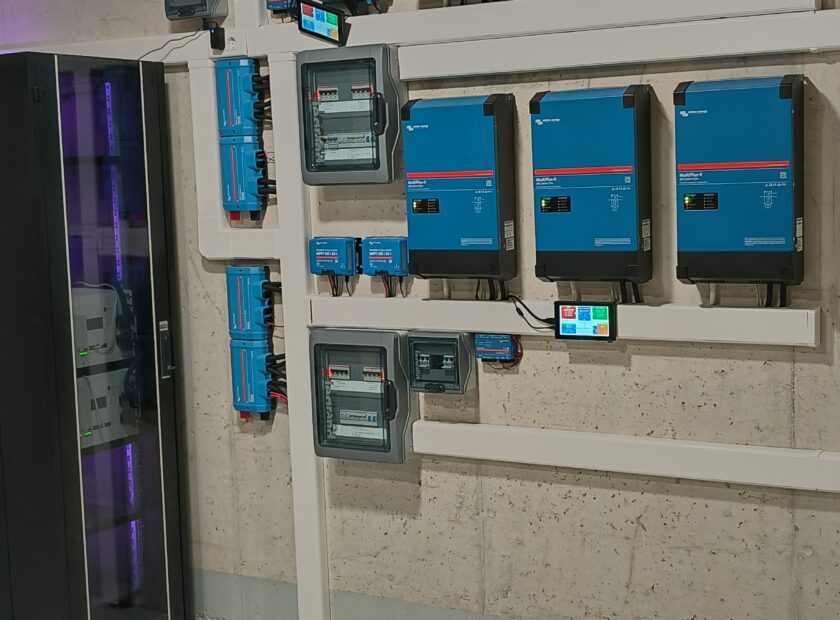 VictronEnergy + GobelPower